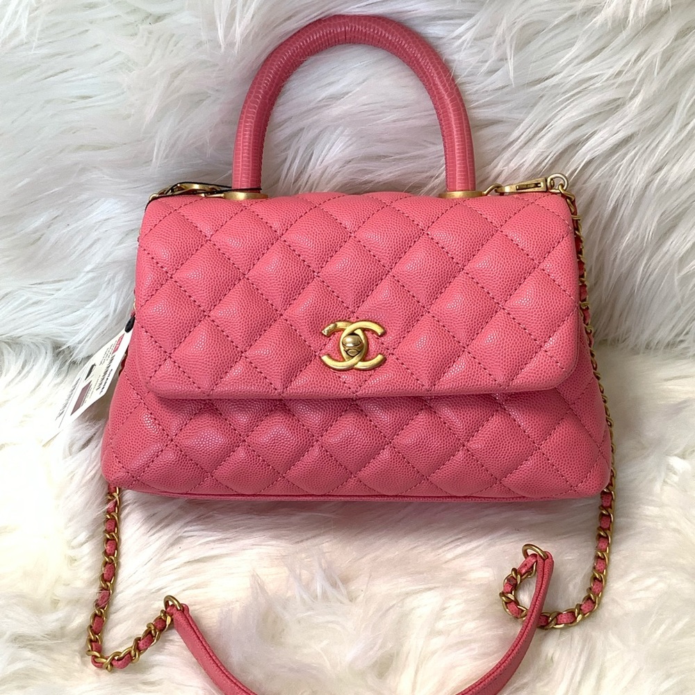 ❌❌SOLD elsewhere❌Chanel 19A small Coco handle